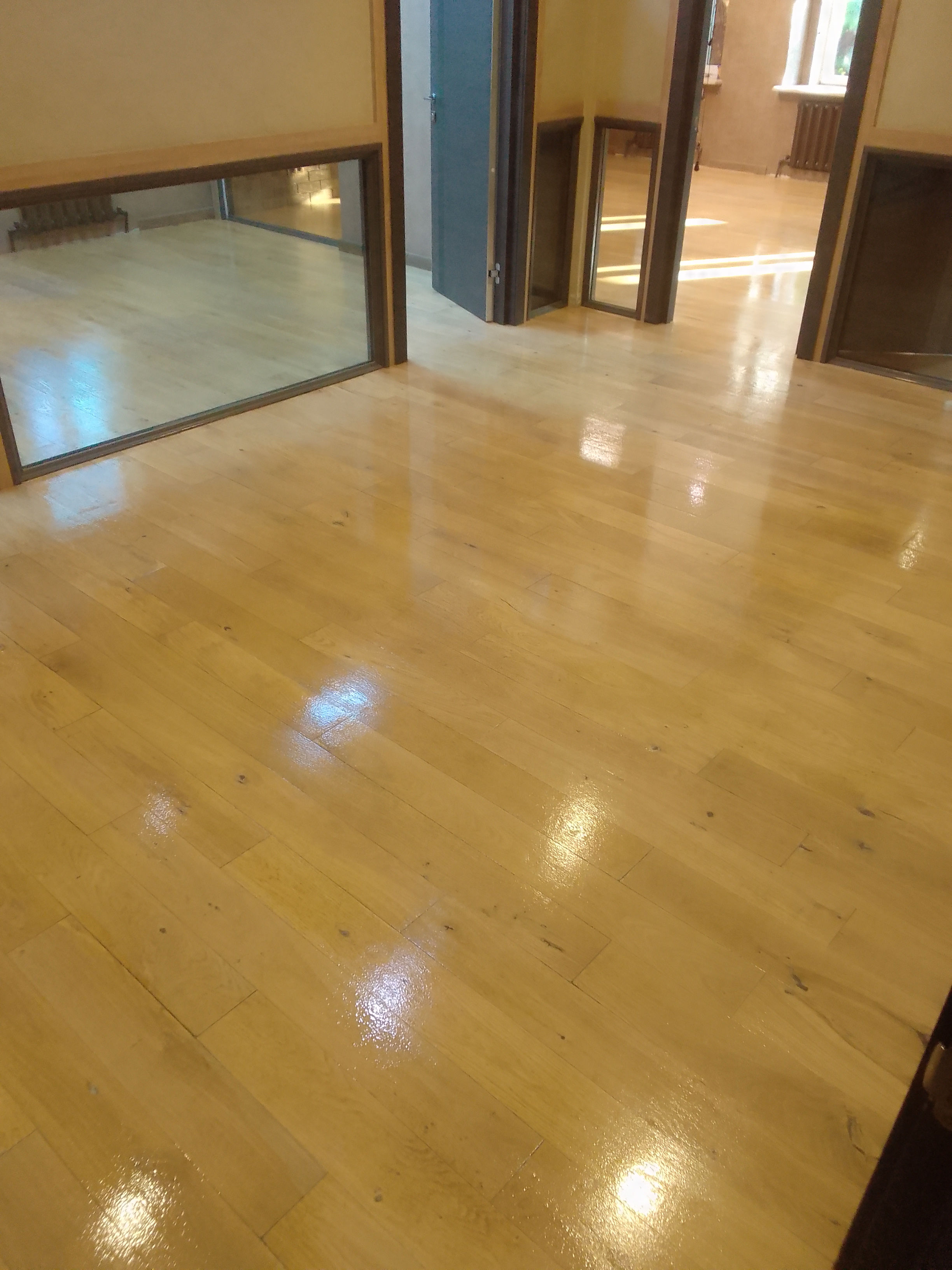 Циклевка паркета в Москве по выгодной цене